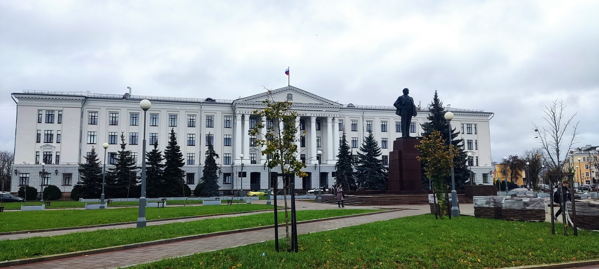 https://upforme.ru/uploads/0017/d2/91/173/674475.jpg