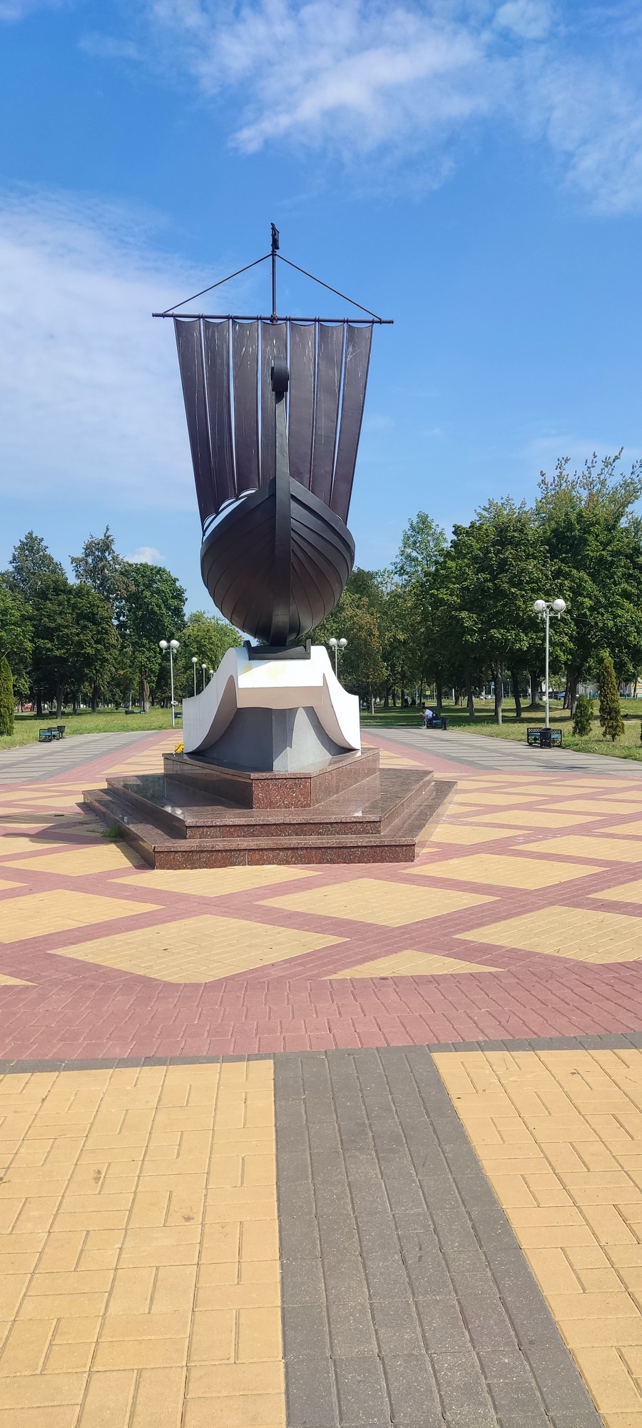 https://upforme.ru/uploads/0017/d2/91/173/91703.jpg