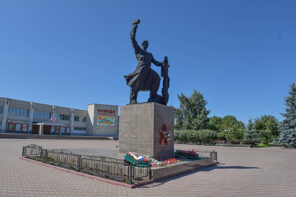 https://upforme.ru/uploads/0017/d2/91/26/22403.jpg