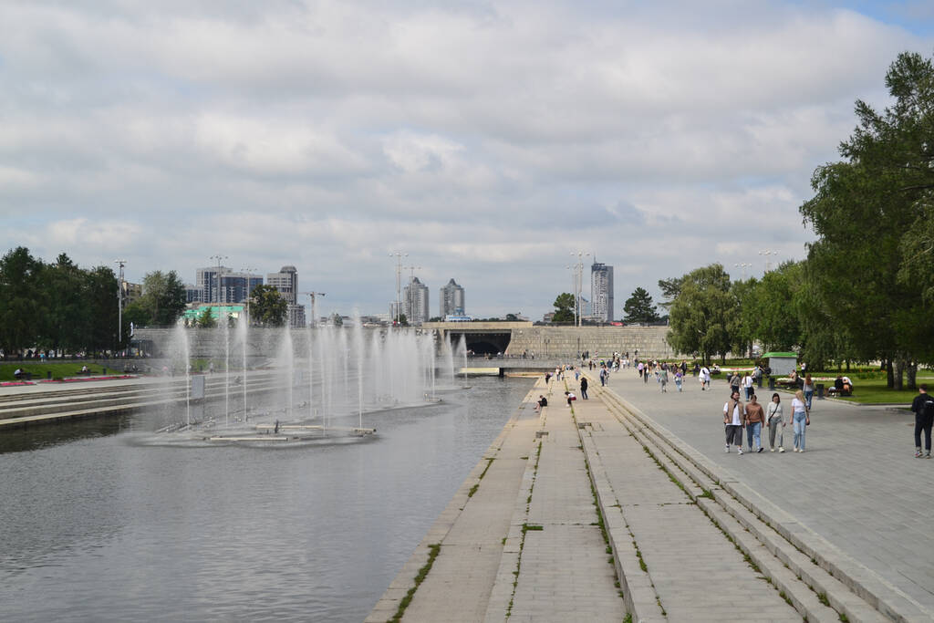 https://upforme.ru/uploads/0017/d2/91/26/249636.jpg