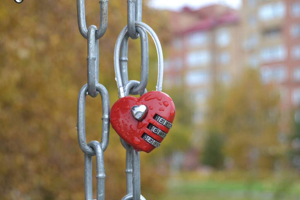 https://upforme.ru/uploads/0017/d2/91/26/27451.jpg