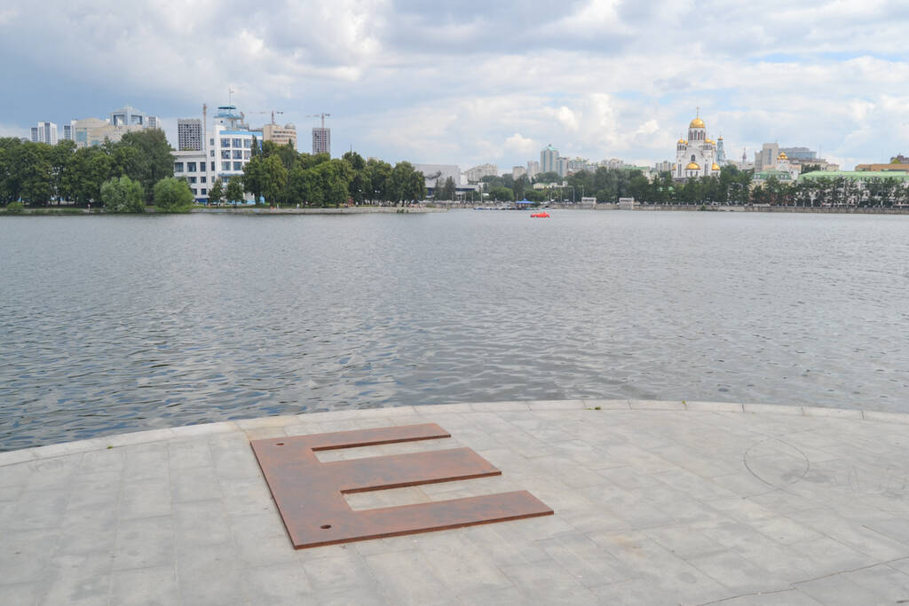 https://upforme.ru/uploads/0017/d2/91/26/532683.jpg