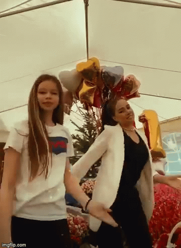 https://upforme.ru/uploads/0018/4f/e9/3/t97114.gif