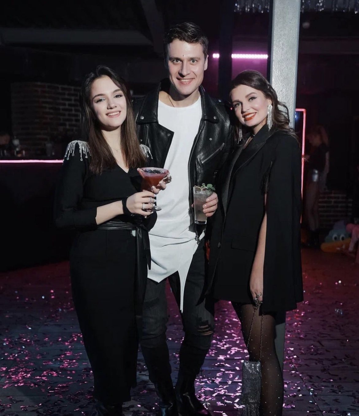https://upforme.ru/uploads/0018/52/7b/3181/328607.jpg