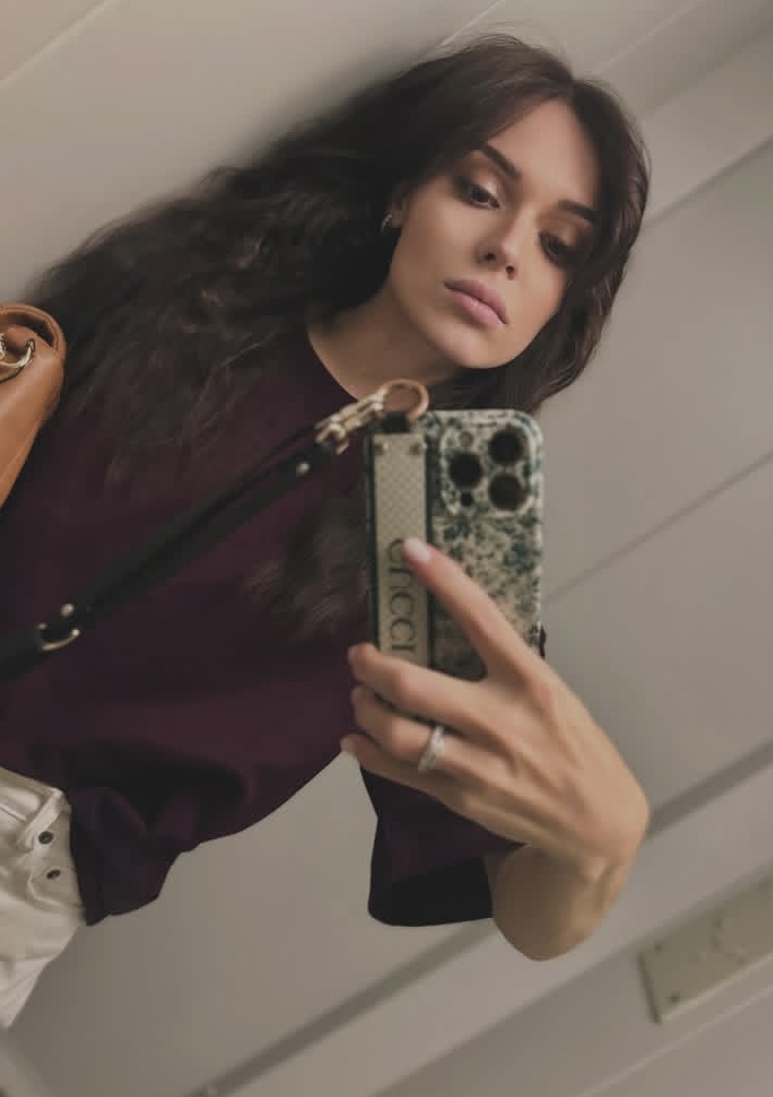 https://upforme.ru/uploads/0018/52/7b/352/384857.jpg