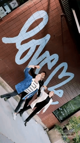 https://upforme.ru/uploads/0018/52/7b/77/561875.gif