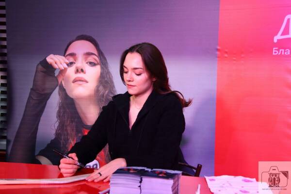 https://upforme.ru/uploads/0018/52/7b/9149/t416065.jpg