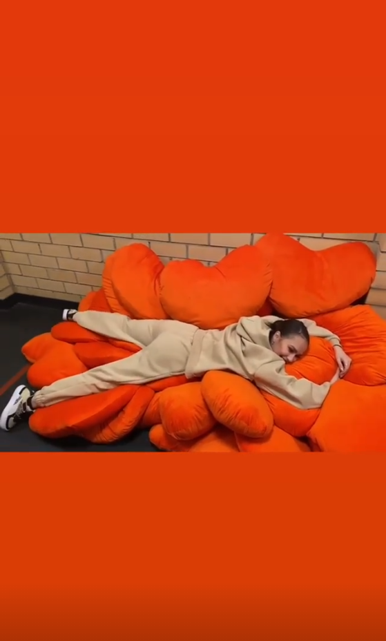 https://upforme.ru/uploads/0019/b5/94/331/19348.png