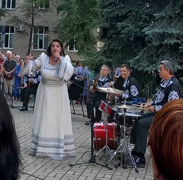 https://upforme.ru/uploads/0019/d2/d8/249/t802173.jpg