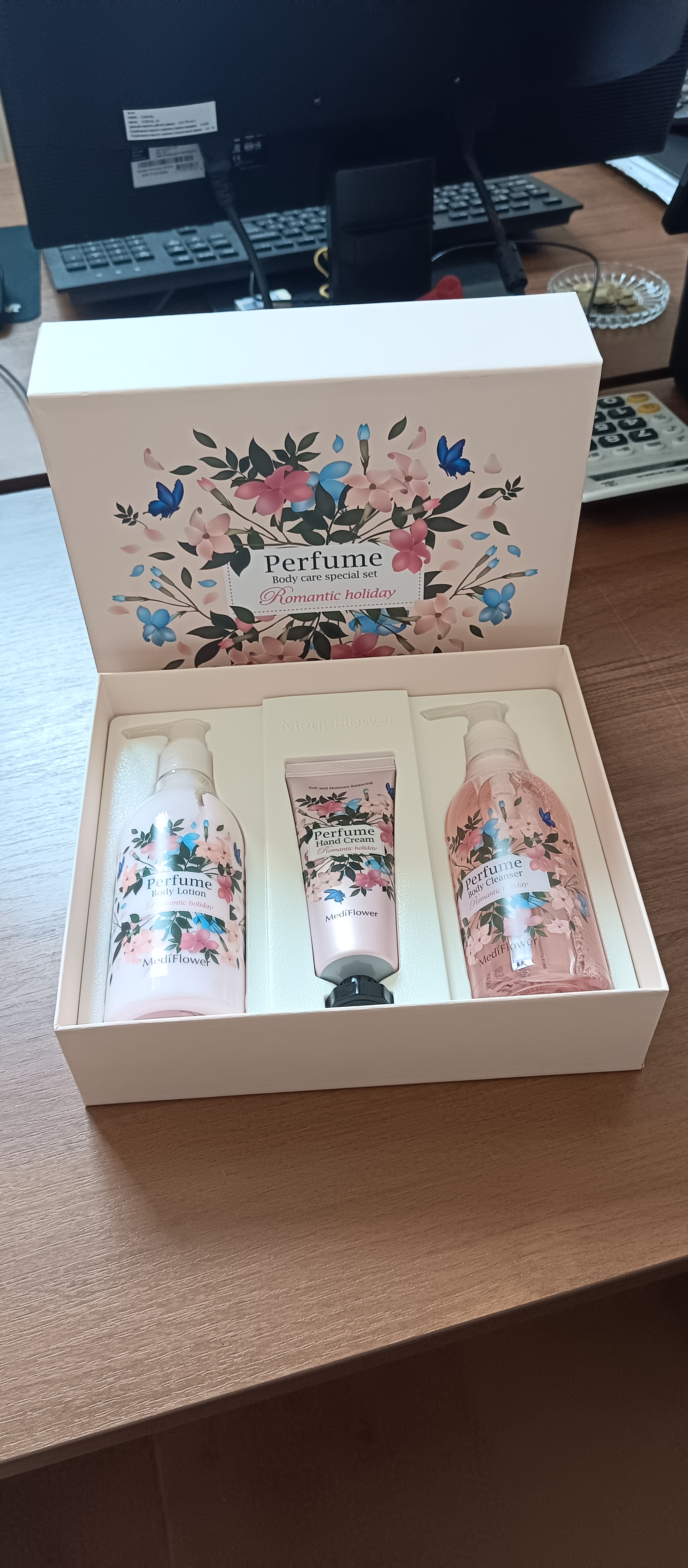 https://upforme.ru/uploads/0019/d2/d8/256/445122.jpg