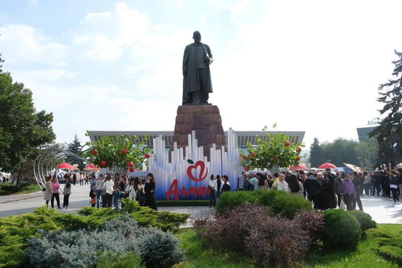 https://upforme.ru/uploads/0019/d2/d8/256/675433.jpg