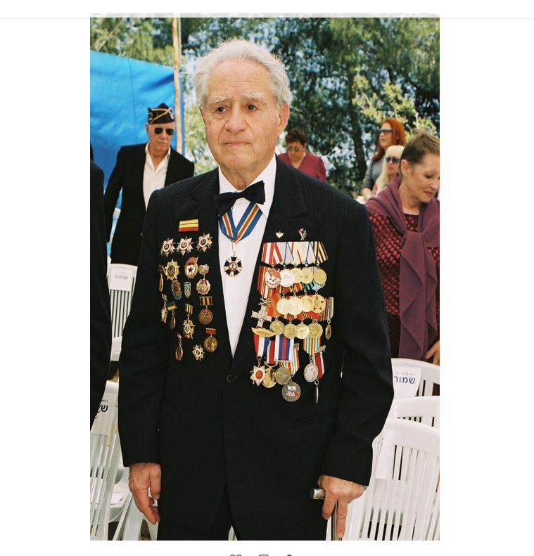 https://upforme.ru/uploads/0019/d2/d8/44/520340.png