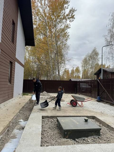 https://upforme.ru/uploads/0019/f6/b8/44/t16194.jpg