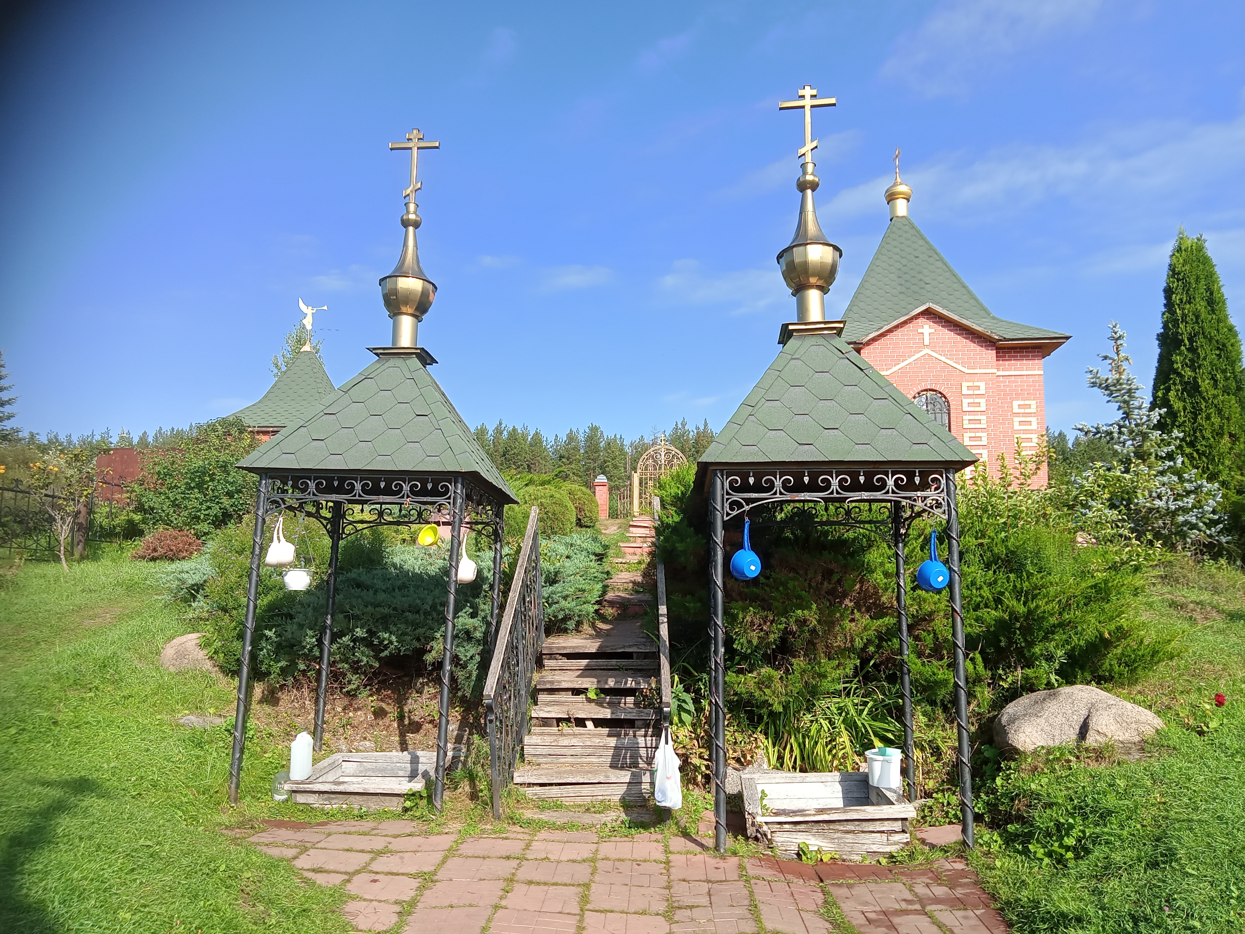 https://upforme.ru/uploads/0019/f6/b8/440/825246.jpg