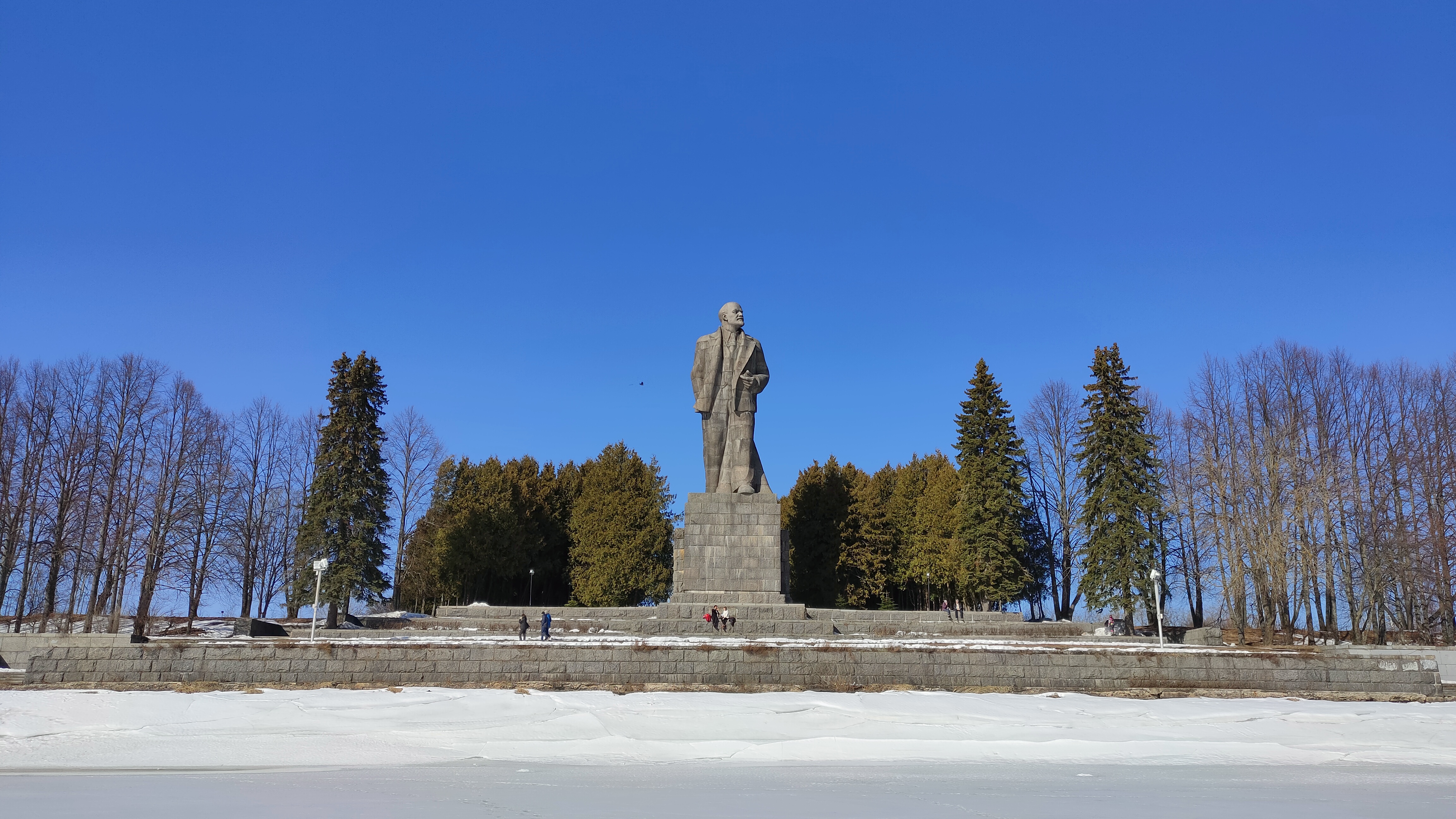 https://upforme.ru/uploads/001a/00/cb/454/691960.jpg