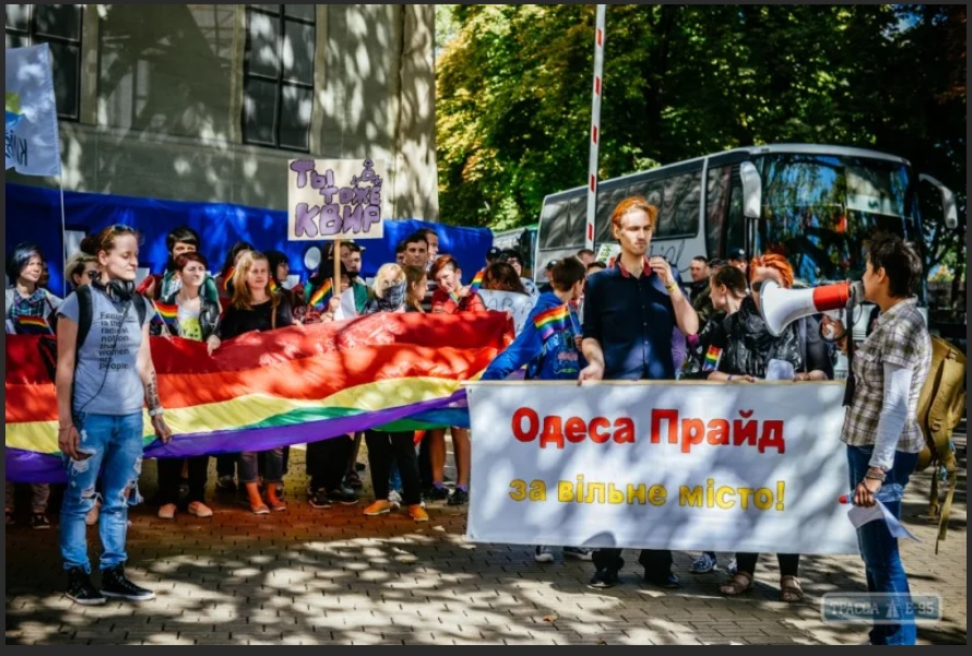 https://upforme.ru/uploads/001a/1f/30/2/356700.jpg