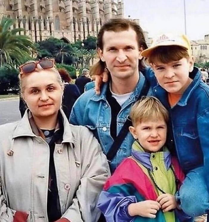 https://upforme.ru/uploads/001a/37/94/4/478487.jpg