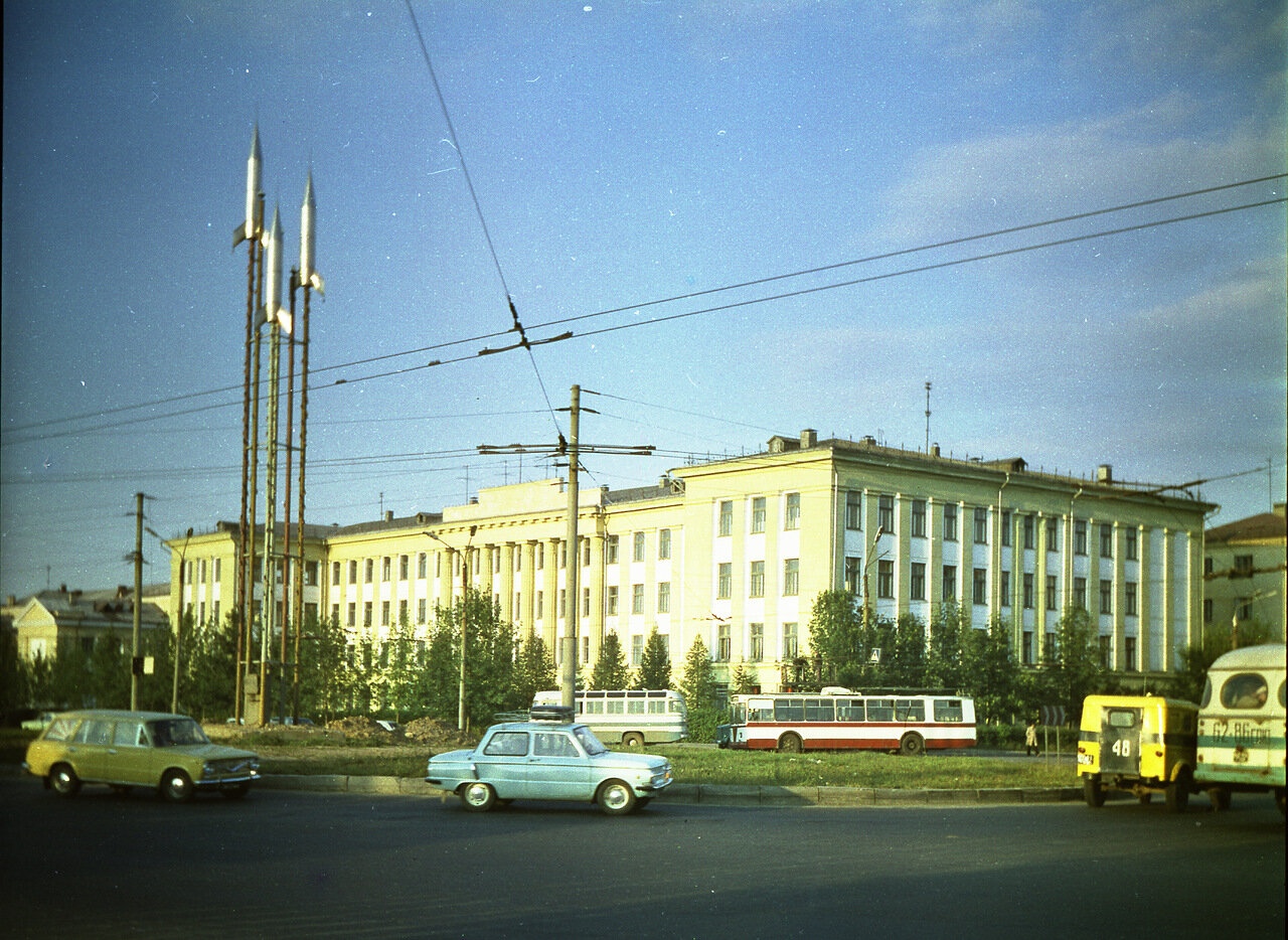 https://upforme.ru/uploads/001a/37/94/4/742026.jpg