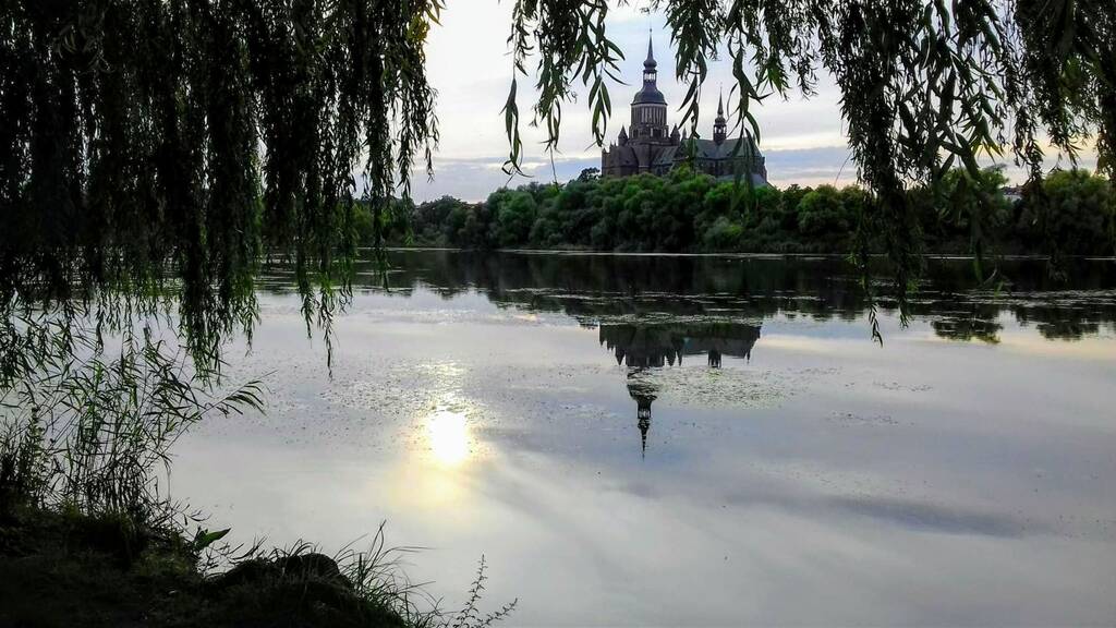 https://upforme.ru/uploads/001a/b7/49/118/130546.jpg