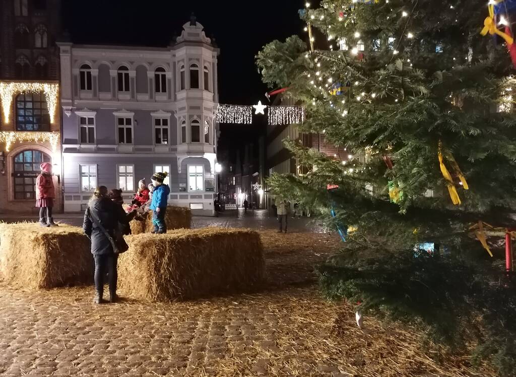 https://upforme.ru/uploads/001a/b7/49/118/235440.jpg