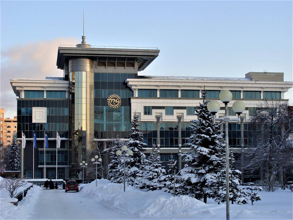 https://upforme.ru/uploads/001a/b7/49/120/409822.jpg