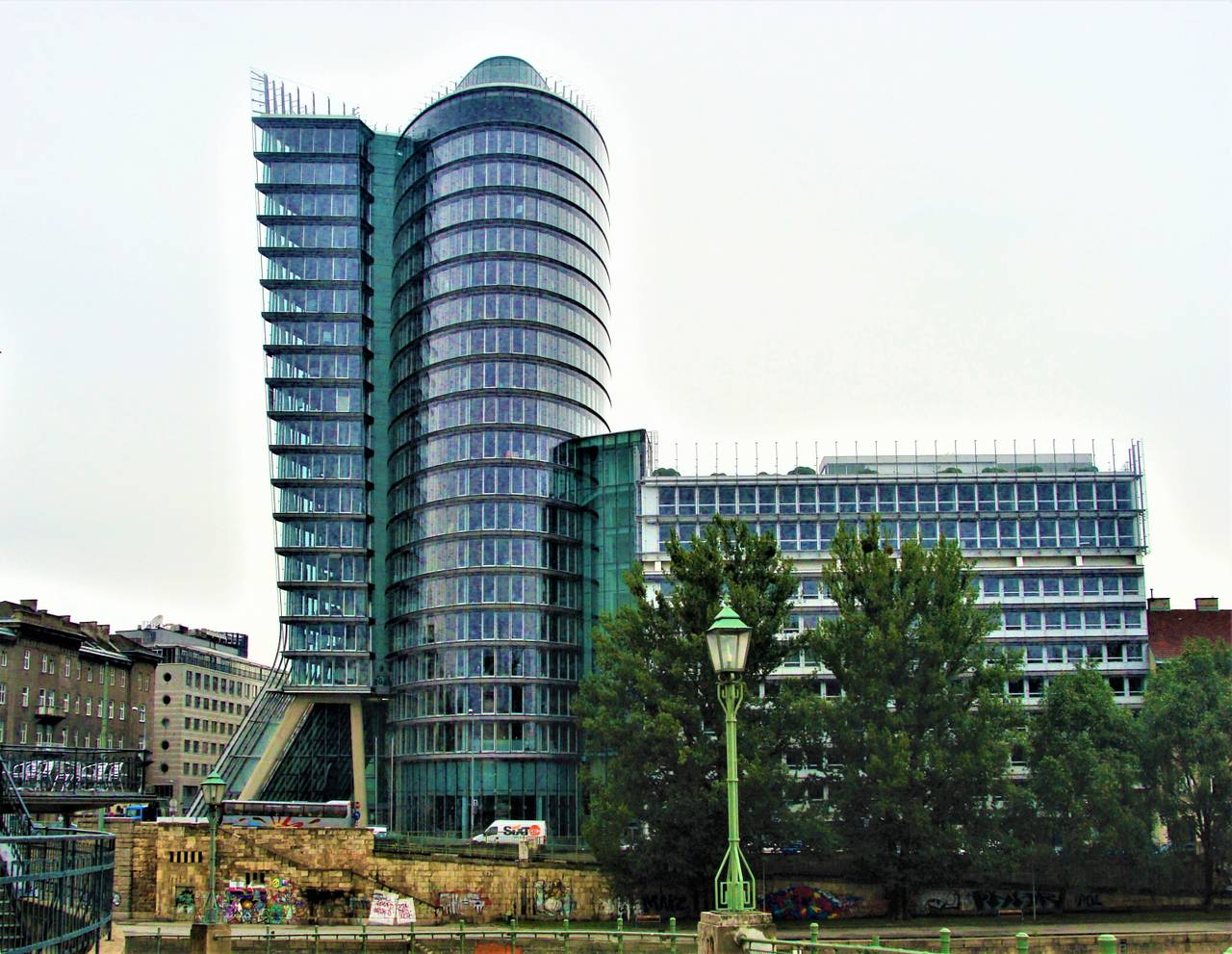 https://upforme.ru/uploads/001a/b7/49/28/498656.jpg
