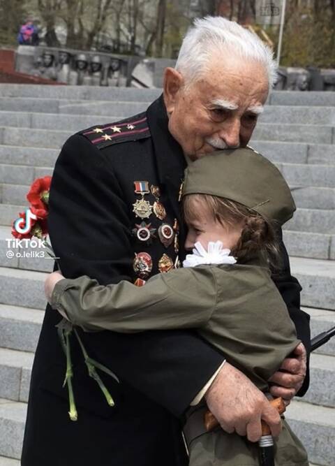 https://upforme.ru/uploads/001a/b7/49/344/t289872.jpg