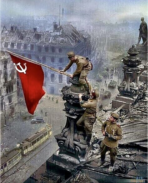 https://upforme.ru/uploads/001a/b7/49/426/t434193.jpg