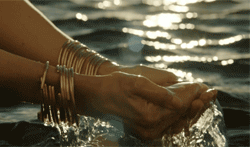 https://upforme.ru/uploads/001a/bd/ab/2/840544.gif