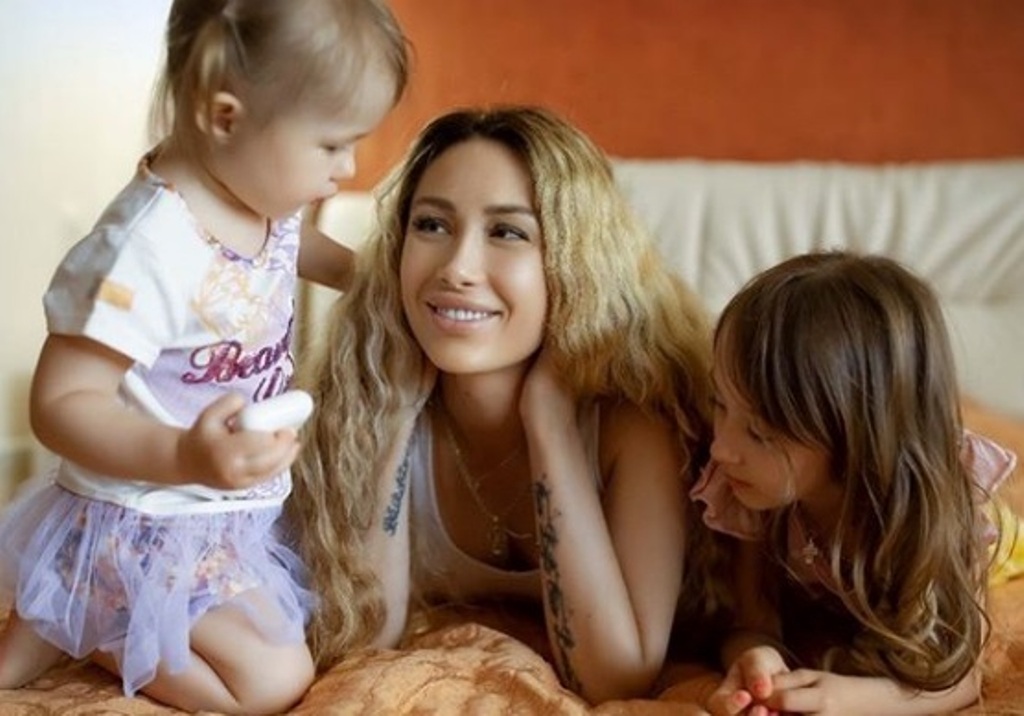 https://upforme.ru/uploads/001a/c0/03/2/79679.jpg
