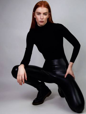 https://upforme.ru/uploads/001a/c5/3c/2/t174709.jpg