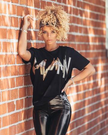 https://upforme.ru/uploads/001a/c5/3c/2/t73466.jpg