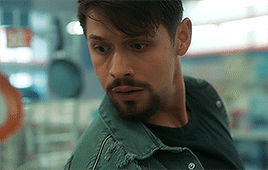 https://upforme.ru/uploads/001a/db/bb/465/375007.gif