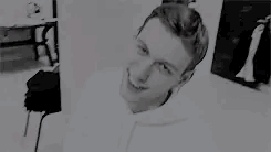 https://upforme.ru/uploads/001a/e7/68/47/545803.gif
