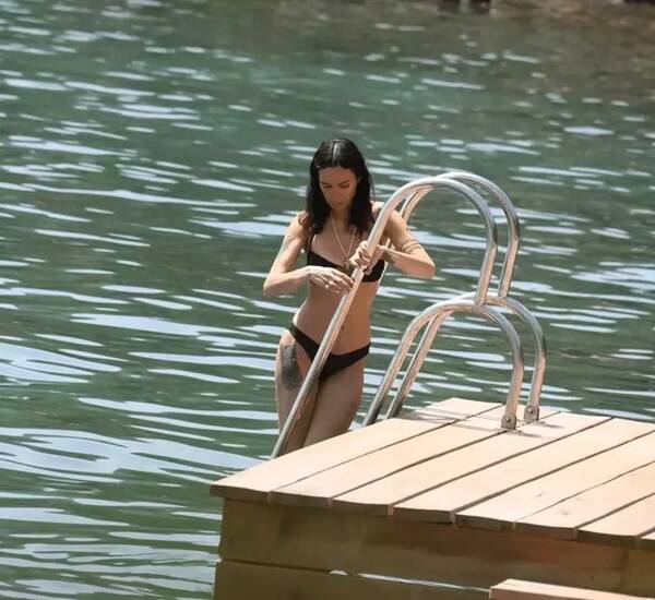 https://upforme.ru/uploads/001a/ee/da/7/t349573.jpg