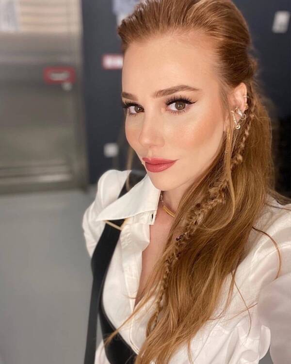 https://upforme.ru/uploads/001a/ee/da/7/t940832.jpg