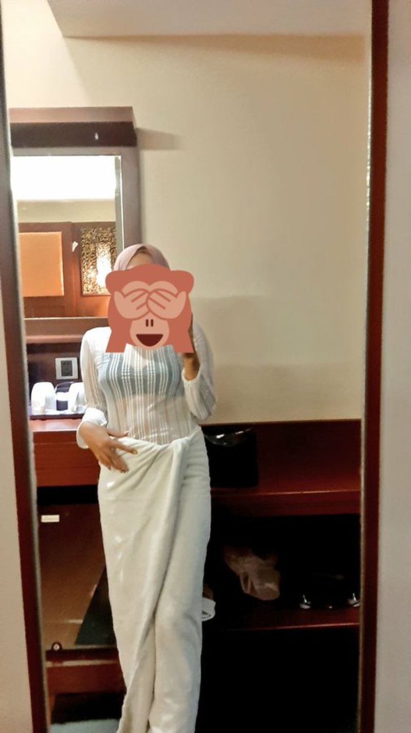 hijaber cantik Melayani di Kamar Hotel hijaber cantik Melayani di Kamar Hotel