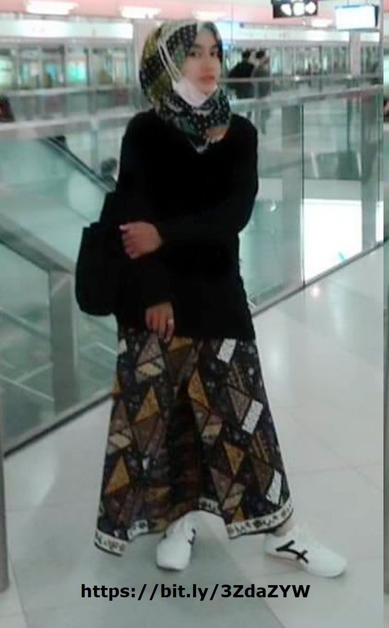 Soraya Fera Dhita, CoD kue bolu cewek berjilbab di mall