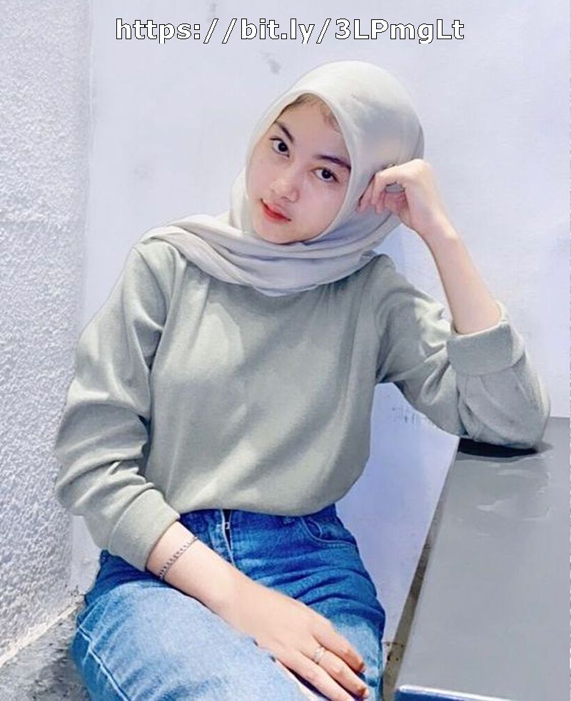 Soraya gadis melayu berjilbab di malam Jumat Soraya gadis melayu berjilbab di malam Jumat