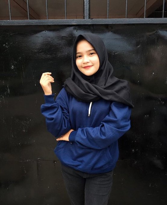 photo gaya gadis hijaber cantik bisyar surabaya photo gaya gadis hijaber cantik bisyar surabaya