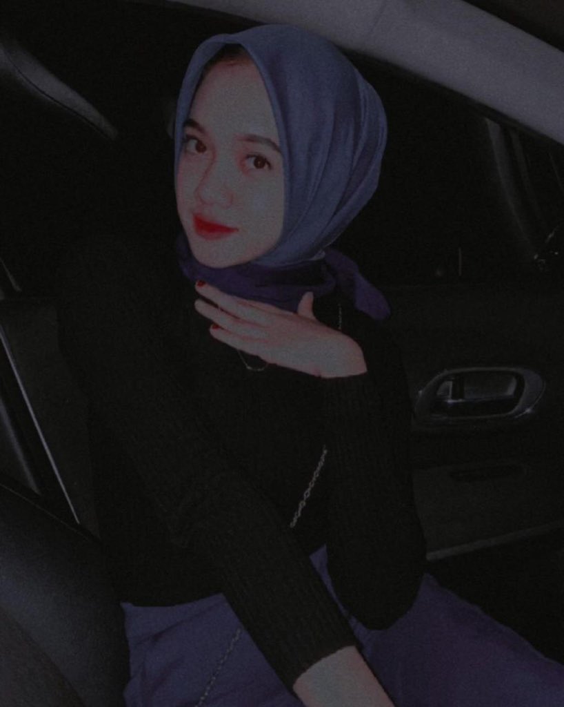 Foto Cewek Hijaber Open BO Cantik Foto Cewek Hijaber Open BO Cantik