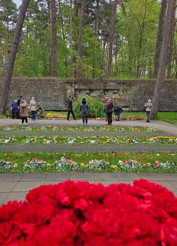 https://upforme.ru/uploads/001b/4f/36/25/t637471.jpg