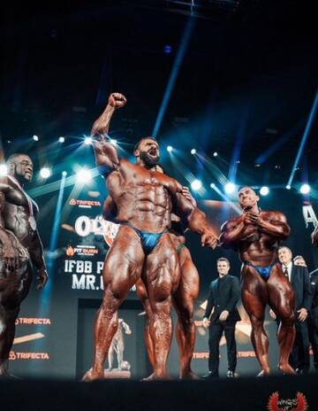 https://upforme.ru/uploads/001b/81/f3/2/t503580.jpg