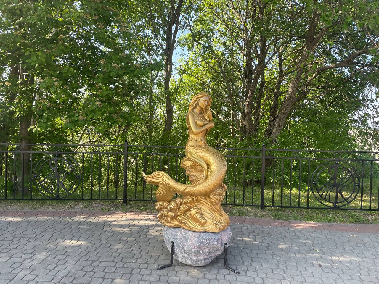 https://upforme.ru/uploads/001b/8e/7e/23/59090.jpg