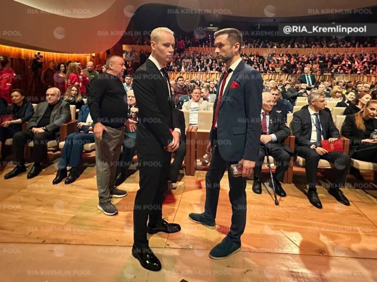 https://upforme.ru/uploads/001b/92/d8/1037/34911.jpg
