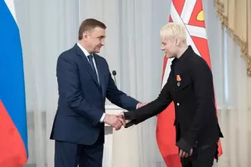 https://upforme.ru/uploads/001b/92/d8/1037/t805776.webp