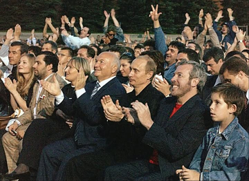 https://upforme.ru/uploads/001b/92/d8/1623/t103937.png