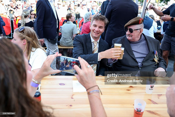 https://upforme.ru/uploads/001b/92/d8/1623/t136339.png