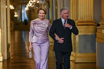 https://upforme.ru/uploads/001b/92/d8/1623/t183638.png