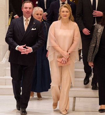 https://upforme.ru/uploads/001b/92/d8/1623/t265850.png